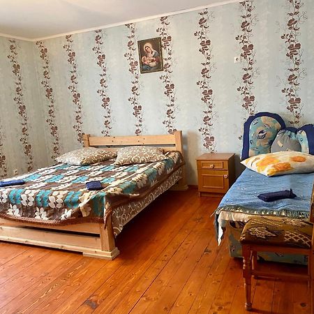 Medova Hata Hotel Verkhnyaya Rozhanka Bilik gambar