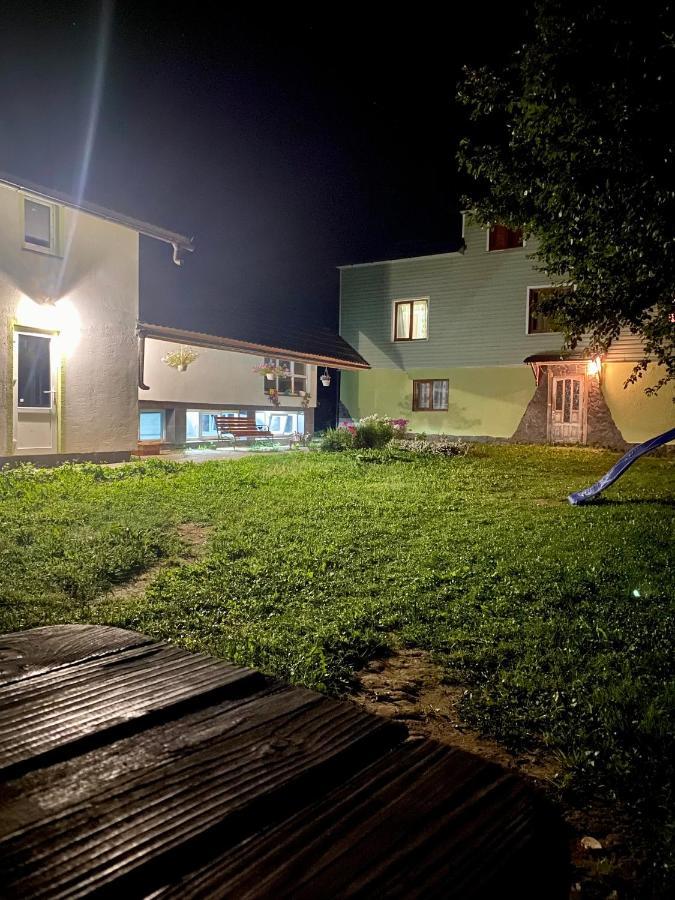 Medova Hata Hotel Verkhnyaya Rozhanka Luaran gambar